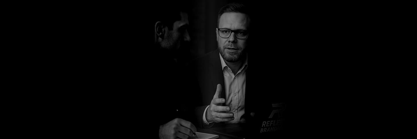 Reflekt branded hero visual 4